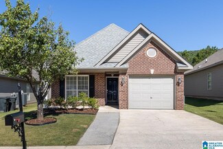 326 Forest Lakes Dr, Sterrett, AL 35147