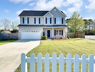 100 Loyd Ln, Beulaville, NC 28518