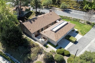 20008 Avenue of The Oaks, Newhall, CA 91321