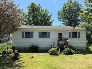 3658 Flanders Rd, Three Mile Bay, NY 13693