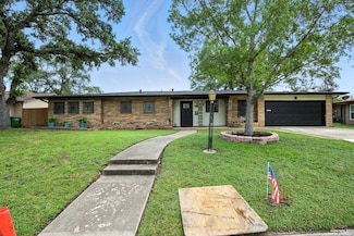 310 Montpelier Dr, San Antonio, TX 78228