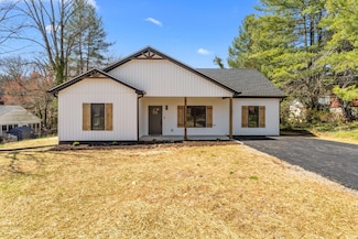 1428 Hickory Cove Ln, Moneta, VA 24121