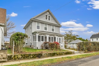 581 California St, Stratford, CT 06614