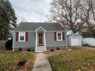 30 Hampshire Rd, Cranston, RI 02910