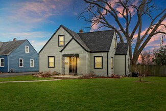 10457 W Palmer Ave, Melrose Park, IL 60164