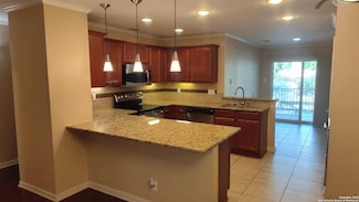 100 Lorenz Rd Unit 302, San Antonio, TX 78209