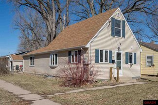548 Mckinley Ave, North Mankato, MN 56003