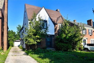 3624 Rolliston Rd, Cleveland, OH 44120