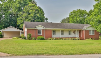 103 W Main St, Greenfield, TN 38230