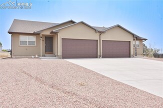 980 S Elbow Dr, Pueblo, CO 81007