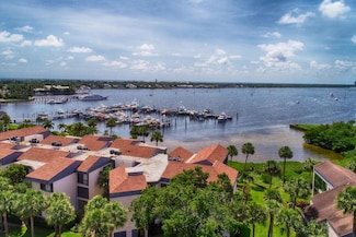 1640 Twelve Oaks Way Unit 205, North Palm Beach, FL 33408
