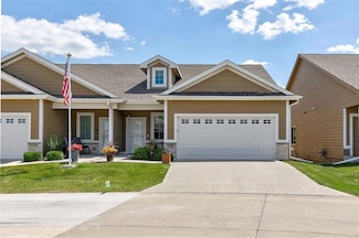1592 SE Blackthorne Dr, Waukee, IA 50263