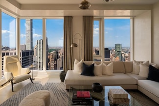 138 E 50th St Unit 64, New York, NY 10022