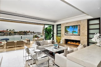71 Linda Isle, Newport Beach, CA 92660