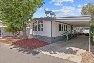 2400 W Midvalley Ave Unit S-8, Visalia, CA 93277