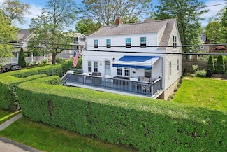 134 Hampton Cir, Hull, MA 02045