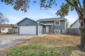 1008 Lulu St, Augusta, KS 67010