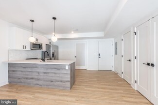 629 W Girard Ave Unit 307, Philadelphia, PA 19123