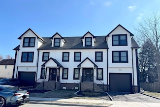 40 Frederick St, Little Ferry, NJ 07643