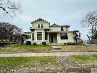 915 E 5th St, Texarkana, AR 71854