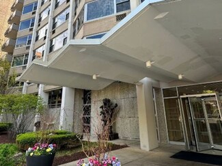 555 W Cornelia Ave Unit 1301, Chicago, IL 60657