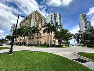 17555 Atlantic Blvd Unit 702, Sunny Isles Beach, FL 33160