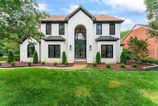 903 Grapevine Ln, Nashville, TN 37221