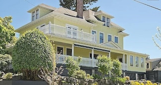 2753 S Washington St, Seattle, WA 98144