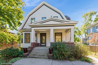 656 Glenwood Ave, Joliet, IL 60435