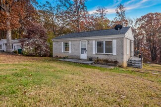 2750 Willocks Ave, Maryville, TN 37804