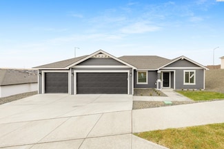 2840 S Roosevelt St, Kennewick, WA 99338