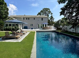 12 Circuit Rd, Bellport, NY 11713