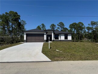 2908 48th St W, Lehigh Acres, FL 33971