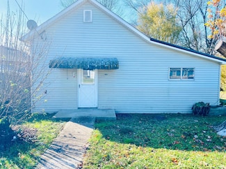 20 Dakin Chapel Rd, Sabina, OH 45169