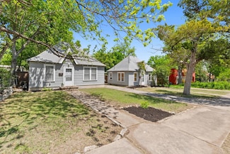 504 E 38th 1 2 St, Austin, TX 78751