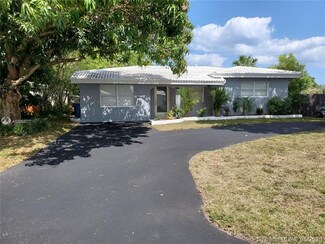 4750 NE 7th Ave, Oakland Park, FL 33334