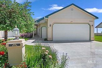 25090 the Driving Ln, Caldwell, ID 83607