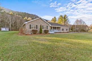 113 Blackbird Swale Dr, Huntington, VT 05462