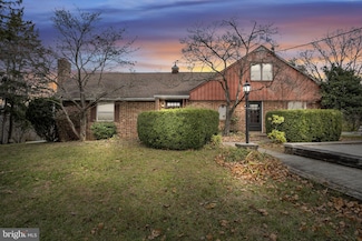 14 Garden Dr, Carlisle, PA 17013