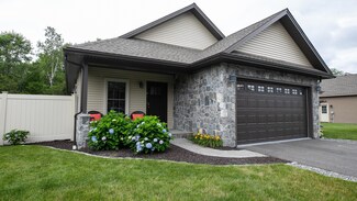 6 Doolin Dr, Veazie, ME 04401