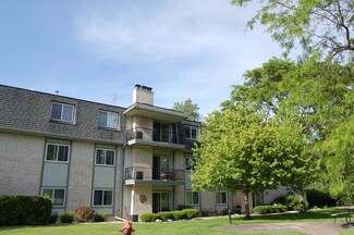 1725 Homan Dr Unit 203, Schererville, IN 46375