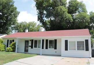 711 S 69th St, Omaha, NE 68106