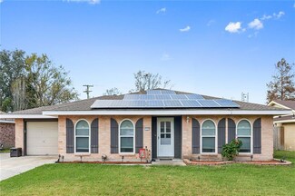 310 Santa Cruz Ct, Luling, LA 70070