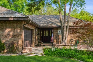 370 Estes St, Gurnee, IL 60031