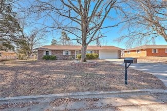 2008 S 16th St, Rogers, AR 72758