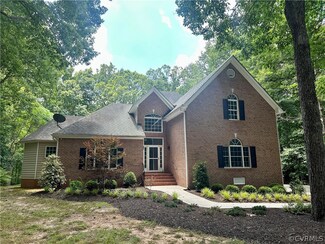 2051 Valley Springs Ct, Powhatan, VA 23139