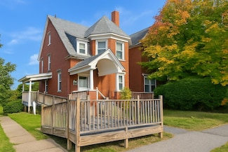 8 Erchles St, Rumford, ME 04276