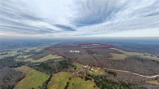 12765 Buckeye Rd, Crocker, MO 65452