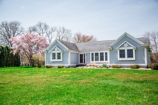 191 E Main Rd, Little Compton, RI 02837