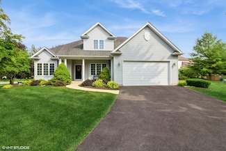 4 Birchwood Ct, Sugar Grove, IL 60554